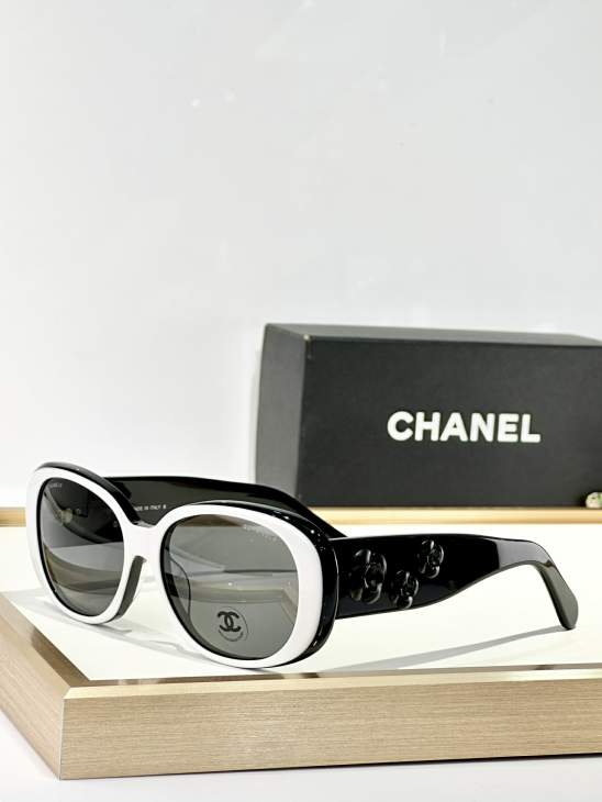 Picture of Chanel Sunglasses _SKUfw76989910fw